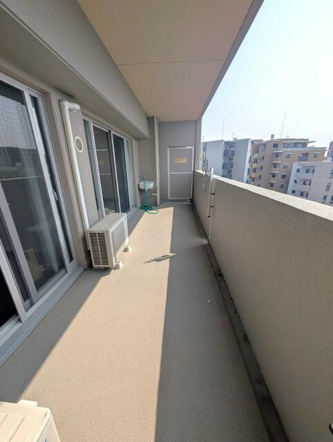 熊本市中央区九品寺２丁目の賃貸マンションのバルコニー