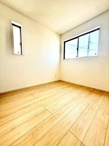 クレイドルガーデンうるま市与那城屋慶名 第６・１号棟の洋室|２階洋室５帖②