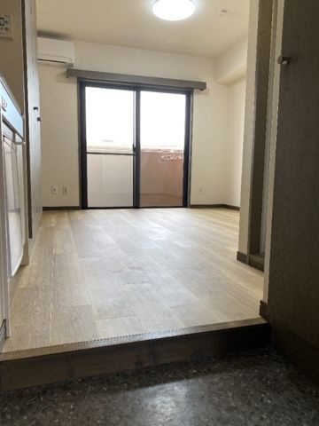 T’s garden都立大学Ⅱの玄関