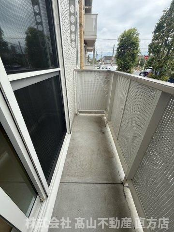 直方市大字山部のアパートのバルコニー