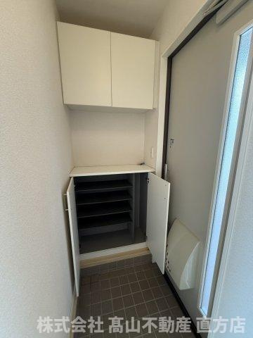 直方市大字山部のアパートの収納