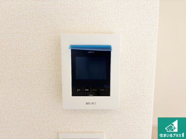 池田市豊島北　新築一戸建ての防犯設備|カラーモニターインターホン！声だけでなく来訪者の姿や顔がモニターで確認できるので、小さなお子様がいらっしゃるご家庭でも安心できます！