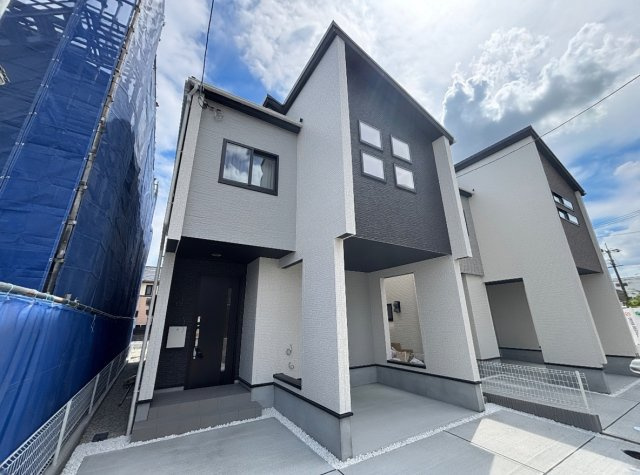 池田市豊島北　新築一戸建ての外観|お客様に長く安心して住んでいだだける事にこだわった家づくり！住んでからのアフターサービスにもしっかりと取り組んでいます！