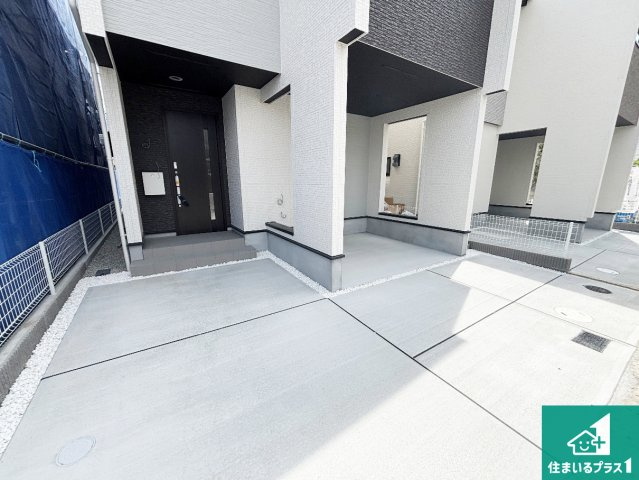 池田市豊島北　新築一戸建ての駐車場|駐車スペース！散水栓があるので、こまめに愛車を洗えます！