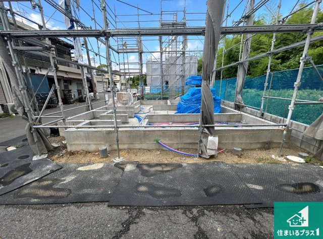堺市中区楢葉　新築一戸建ての外観|周辺は落ち着いた街並みの住宅地！子育てがしやすい住環境です！まだ未完成ですが、現地でしかわからない事もございます。是非一度ご覧ください。
