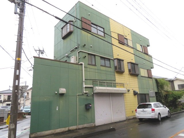 富士見市大字水子のビル