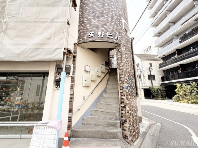 矢野ビルのエントランス|エントランスです☆