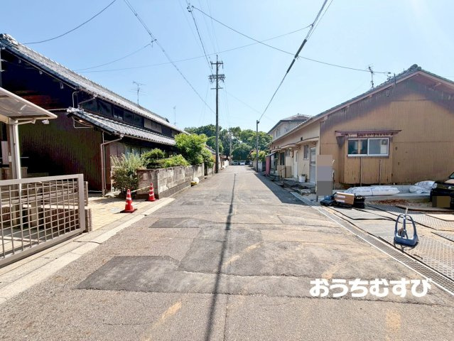 春日井市柏井町第1(全4棟)の前面道路含む現地写真