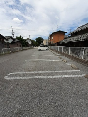 【駐車場】 | ル　トン　セラン