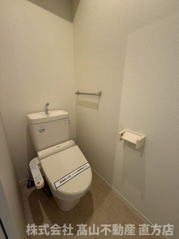 直方市殿町のアパートのトイレ