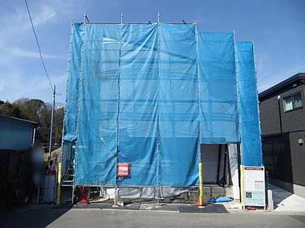 安佐北区真亀２丁目 の前面道路含む現地写真