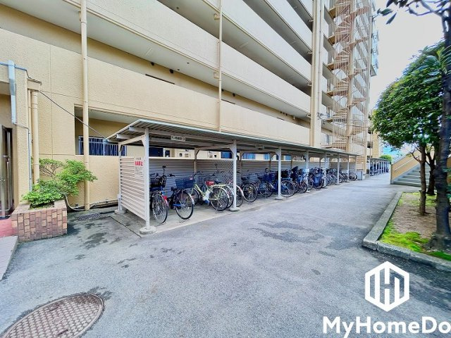 エスポア城北の駐輪場