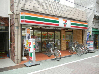 BOOK　OFFまで304m