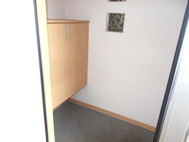 スプリングハウスの玄関