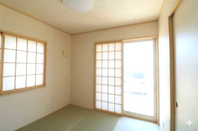 【和室】 | 真岡市長田4LDK中古住宅 | 室内をイメージしやすくするため、一部の家具やお荷物を加工で消去しております。