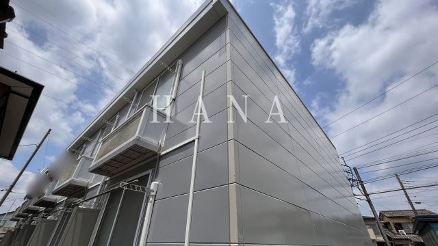 レオパレスアクシスの外観