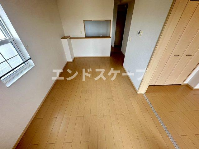 アルデンヌＣの居間・リビング|高崎、前橋のお部屋探しはエンドスケープまで！お客様の理想お聞かせ下さい♪
