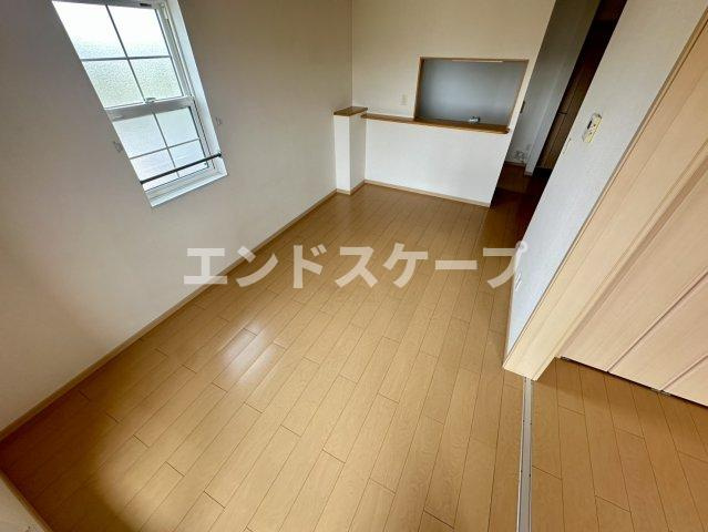 アルデンヌＣの居間・リビング|高崎、前橋のお部屋探しはエンドスケープまで！お客様の理想お聞かせ下さい♪