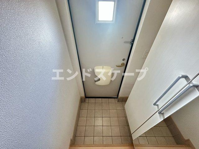 アルデンヌＣの玄関|高崎、前橋のお部屋探しはエンドスケープまで！お客様の理想お聞かせ下さい♪