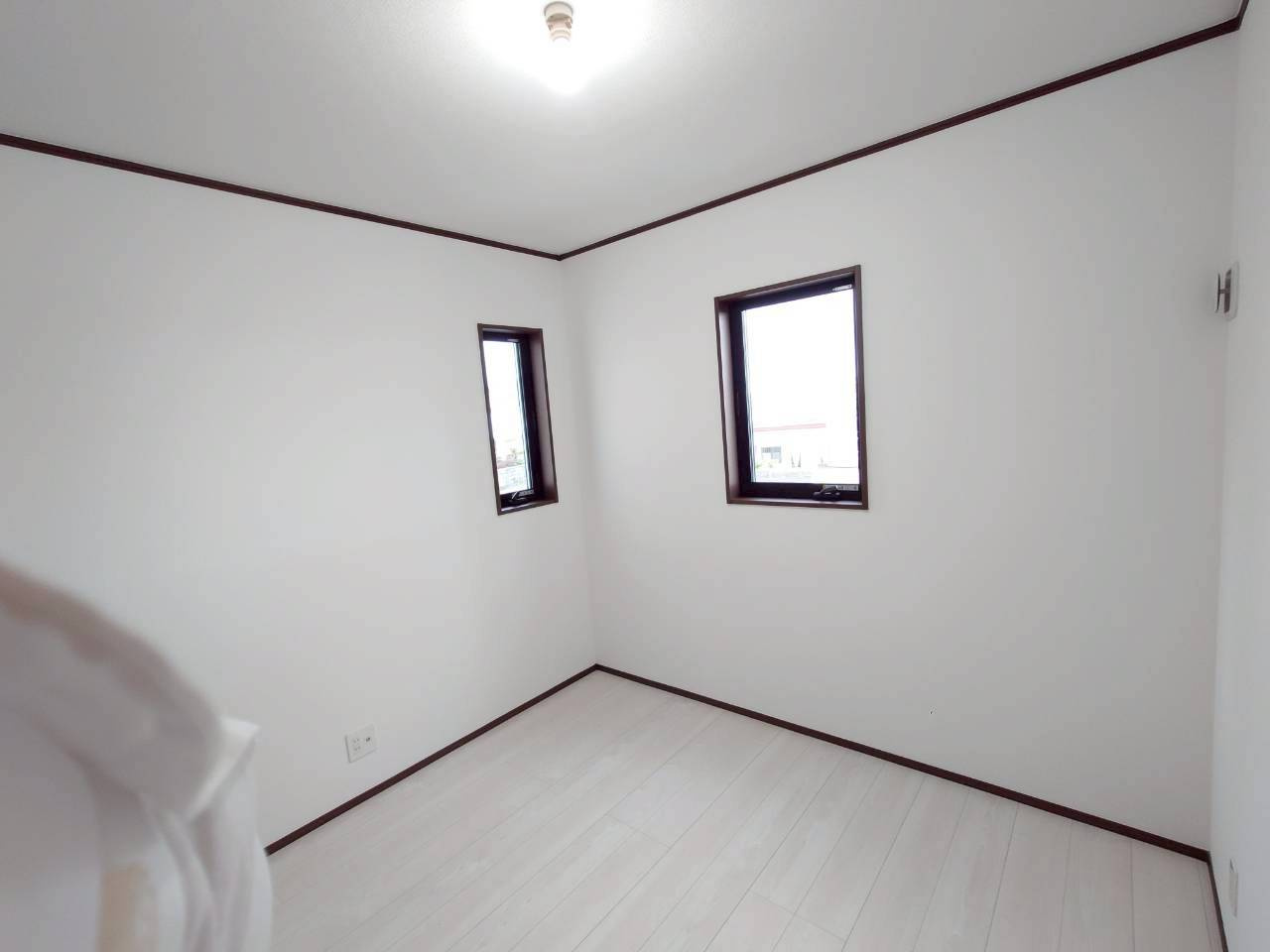 ◆◆うるま市江洲-1号棟（全2棟）の洋室