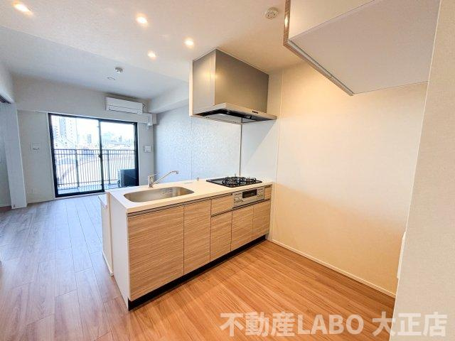 スプランディッド弁天町DUEのキッチン