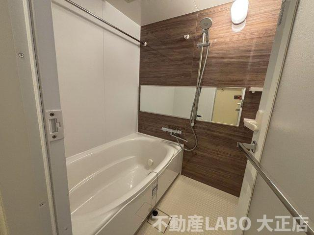 スプランディッド弁天町DUEの浴室
