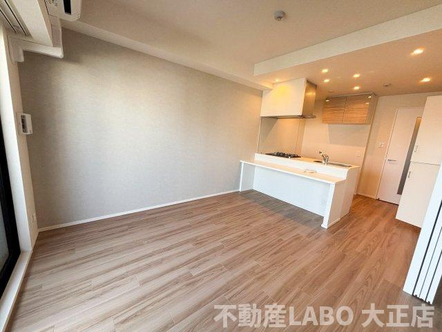 スプランディッド弁天町DUEの洋室