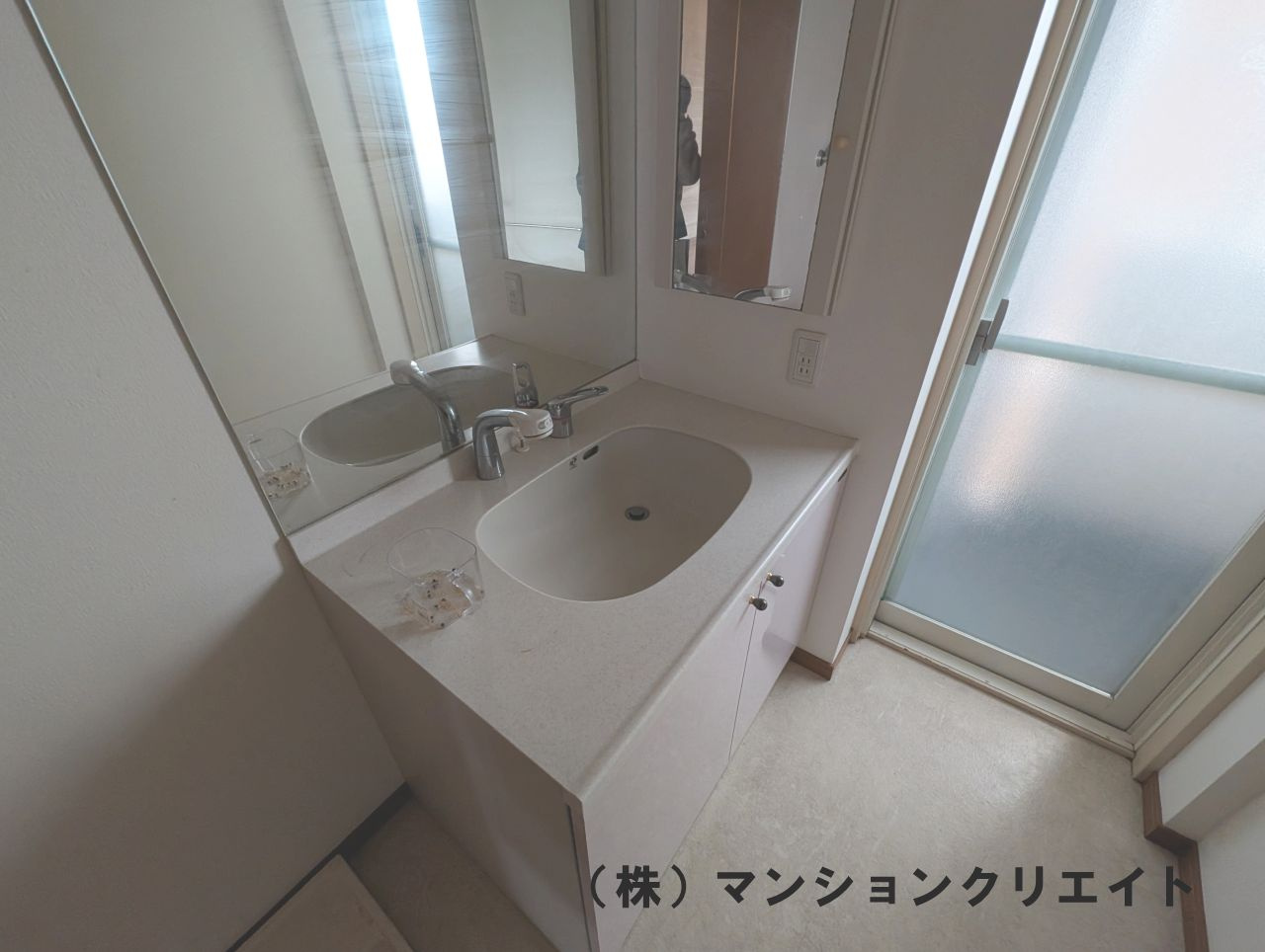プチアベニュー大和田の独立洗面台|システム洗面台