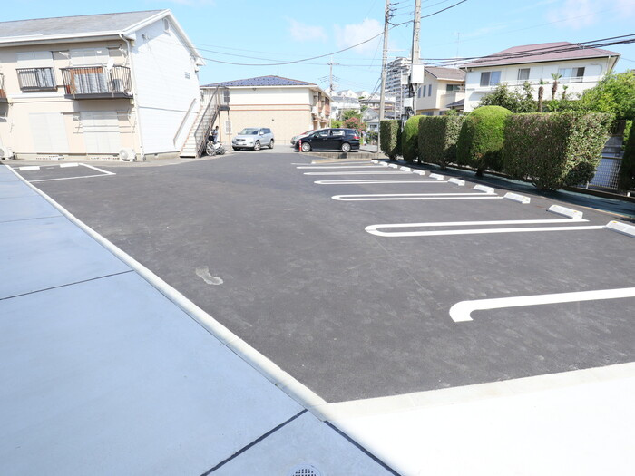 ルミエールの駐車場|駐車場