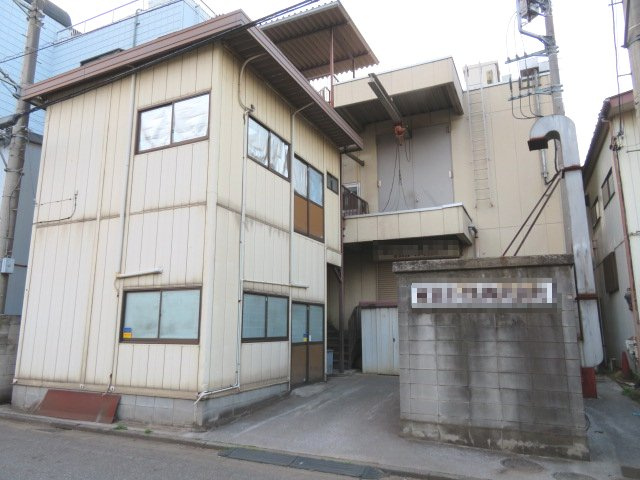 所沢市大字松郷の工場
