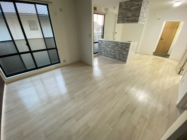 ２面採光の明るいお部屋です。
