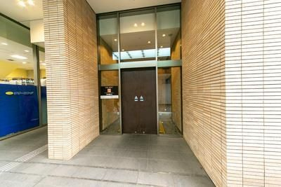 メルクマール京王笹塚レジデンスのエントランス