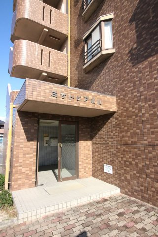 ミサトピア北山のエントランス
