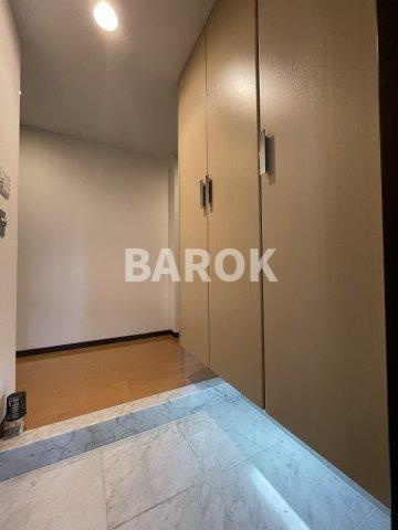 エイルマンション博多駅の玄関