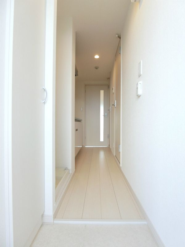 リブリ・C Westの内装