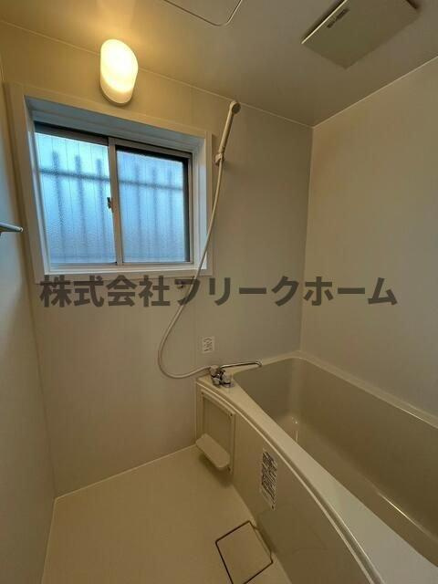 三鷹市井の頭１丁目の賃貸マンションの浴室