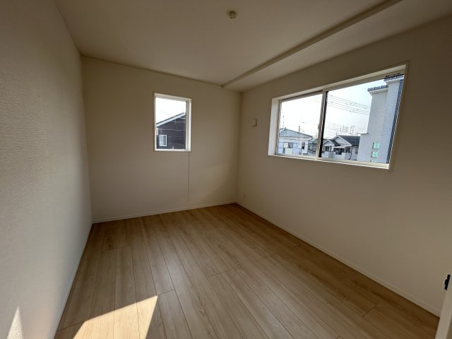 三木市志染町東自由が丘　第6-1号棟の洋室