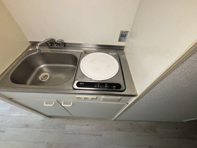 グランドール西岡本のキッチン