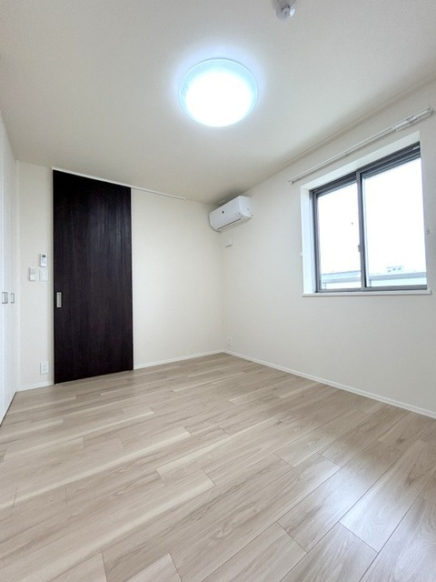 ブランルージュの洋室|★6帖の洋室★