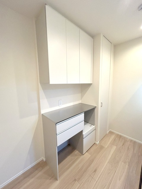 ブランルージュのその他|★食器棚★