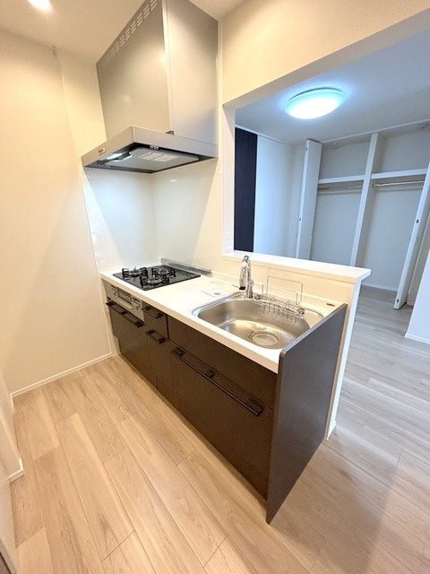 ブランルージュのキッチン|★ガス3口グリル付きのシステムキッチン★