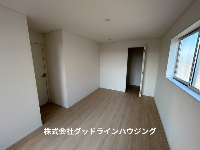 三木市志染町東自由が丘　第6-2号棟の洋室