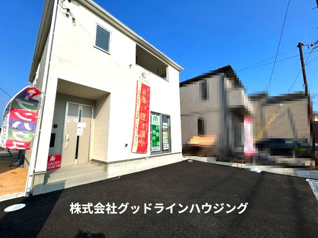 三木市志染町東自由が丘　第6-2号棟の駐車場