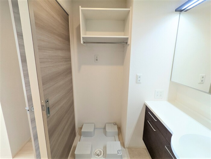 セレーノ古新のその他|室内洗濯機置場