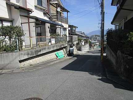 広島市安佐南区山本５丁目 の前面道路含む現地写真