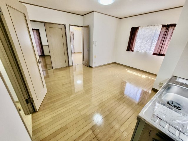 遠賀郡岡垣町桜台売りアパートの洋室