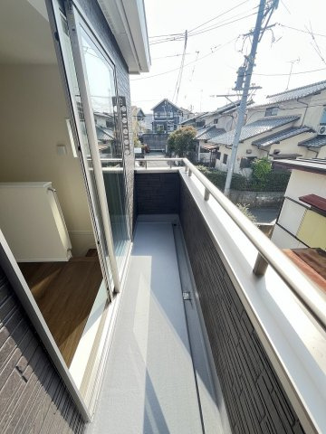 【バルコニー】 | 福岡市西区野方5丁目第1　1号棟（全1棟）【仲介手数料無料・0円】 | 現地写真。