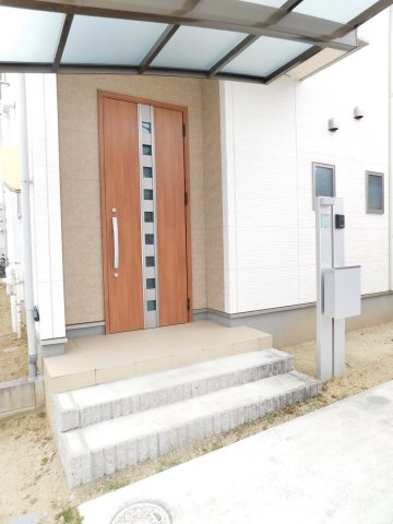 名古屋市北区池花町の中古一戸建のその他|◇玄関ポーチ◇　　小雨が避けれる玄関ポーチ♪