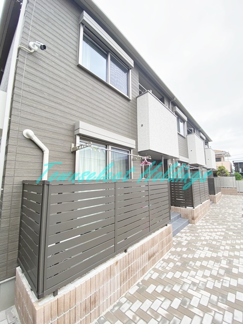 藤沢市辻堂太平台１丁目のアパートのエントランス
