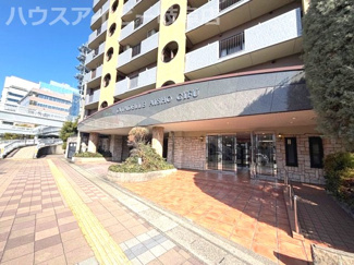  | シャトレ愛松岐阜10階部分！JR岐阜駅まで10分！築25年！洋室に窓・勝手口あります♪ | シャトレ愛松岐阜10階部分！眺望日当り良好♪JR岐阜駅まで徒歩10分！通勤・通学に便利です♪築25年！